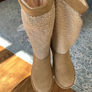 BearPaw Tan Suede Boots with Shearling